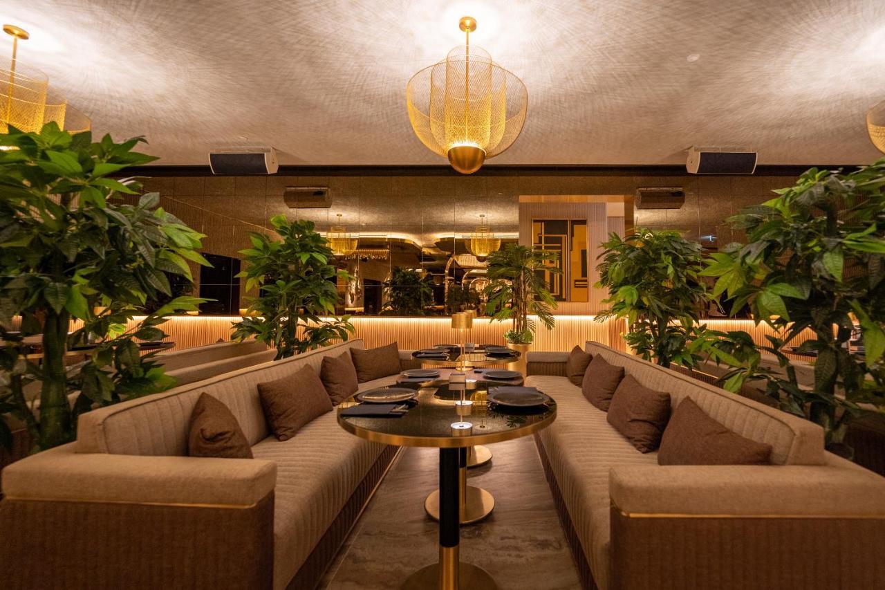 Al Gassar Resort Доха Екстериор снимка